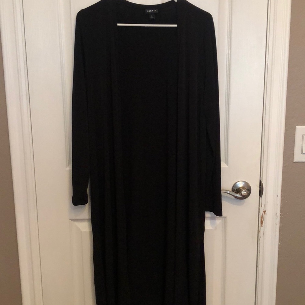 Black stretch duster